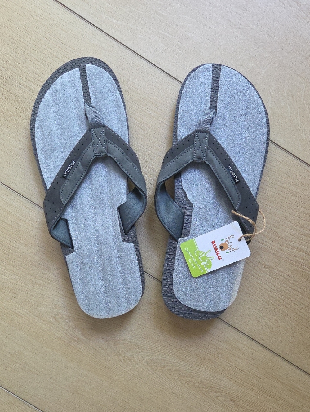 Maui Lu Gray Men's Flip-Flop Sandals